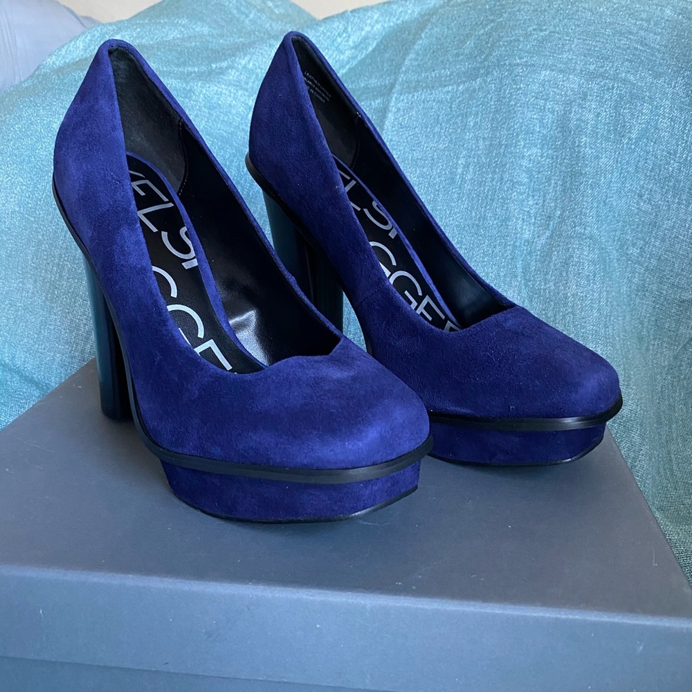 Women’s shoes